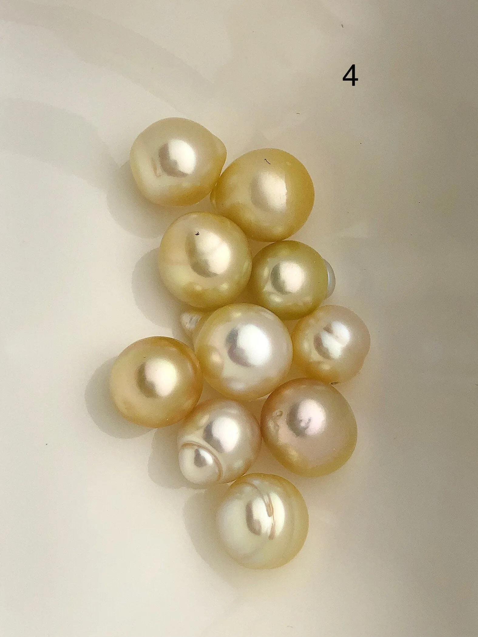 10 Pearls - SouthSea Pearls From Burma - Natural Color - 9 to 13mm (#532 No. 1-6)