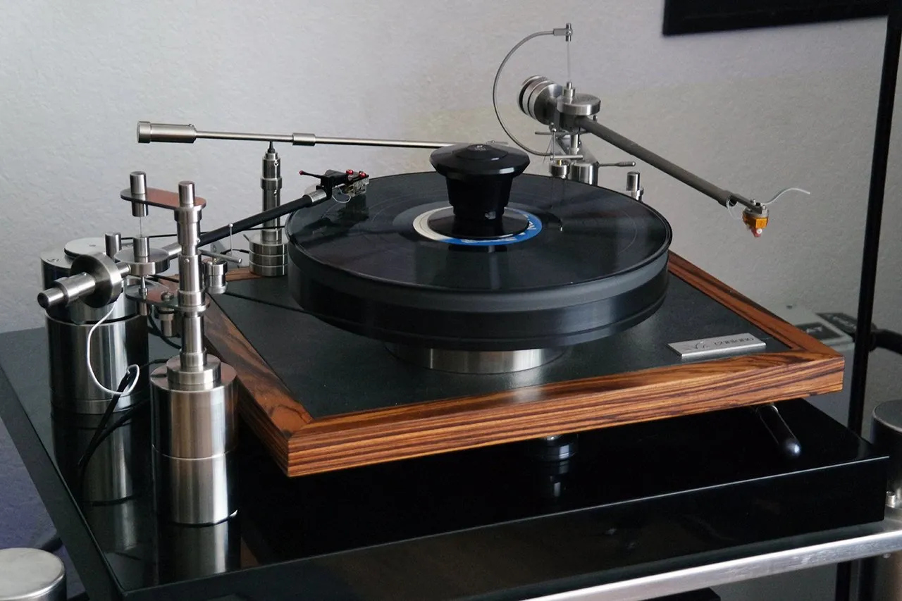 Integrityhifi Tru-Glider Pendulum Tonearm